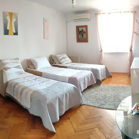 Apartman Gabi *