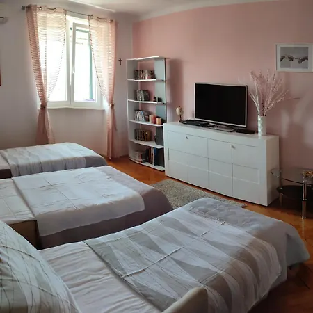 Apartman Gabi Lägenhet *